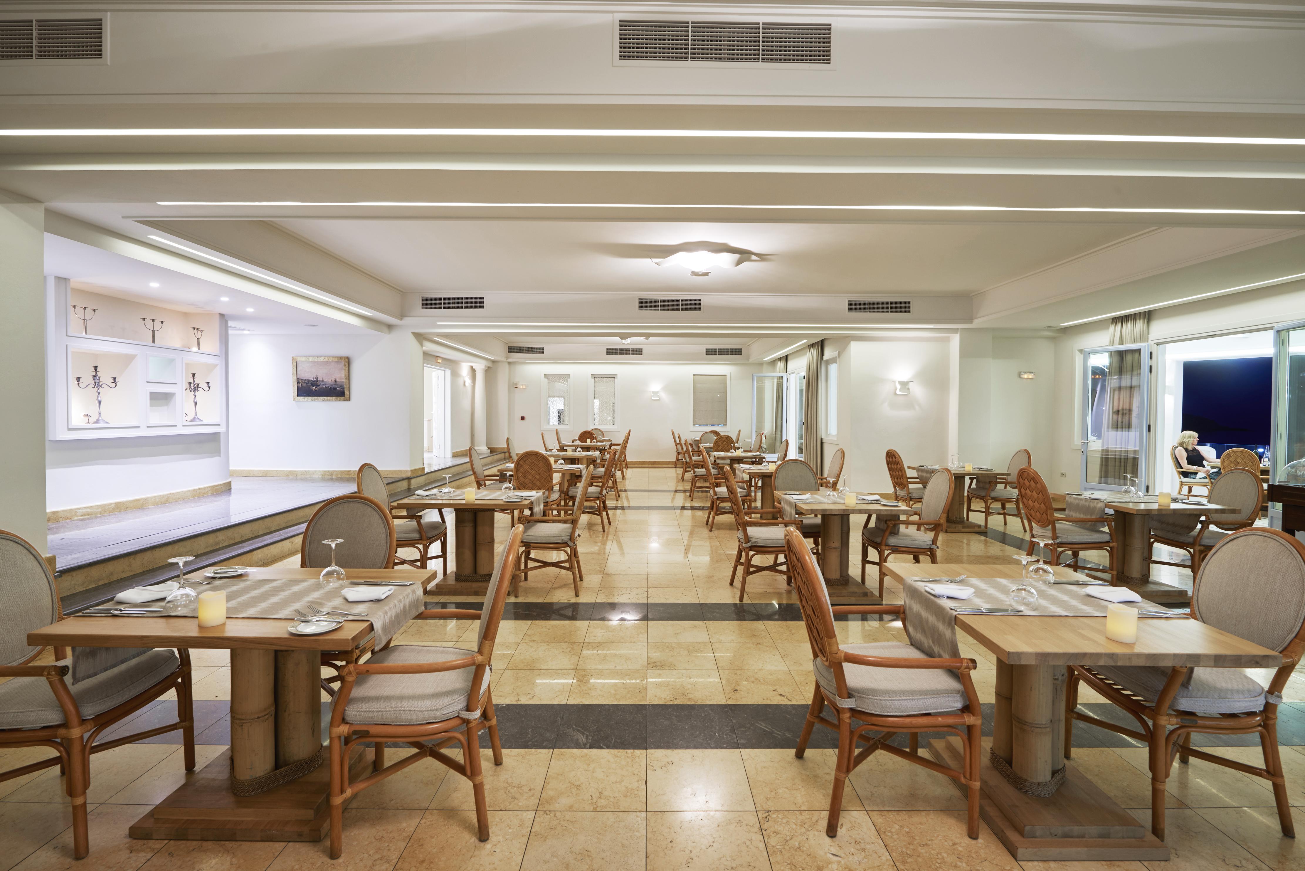 Saint John Hotel Villas&Spa Agios Ioannis Diakoftis Esterno foto The restaurant