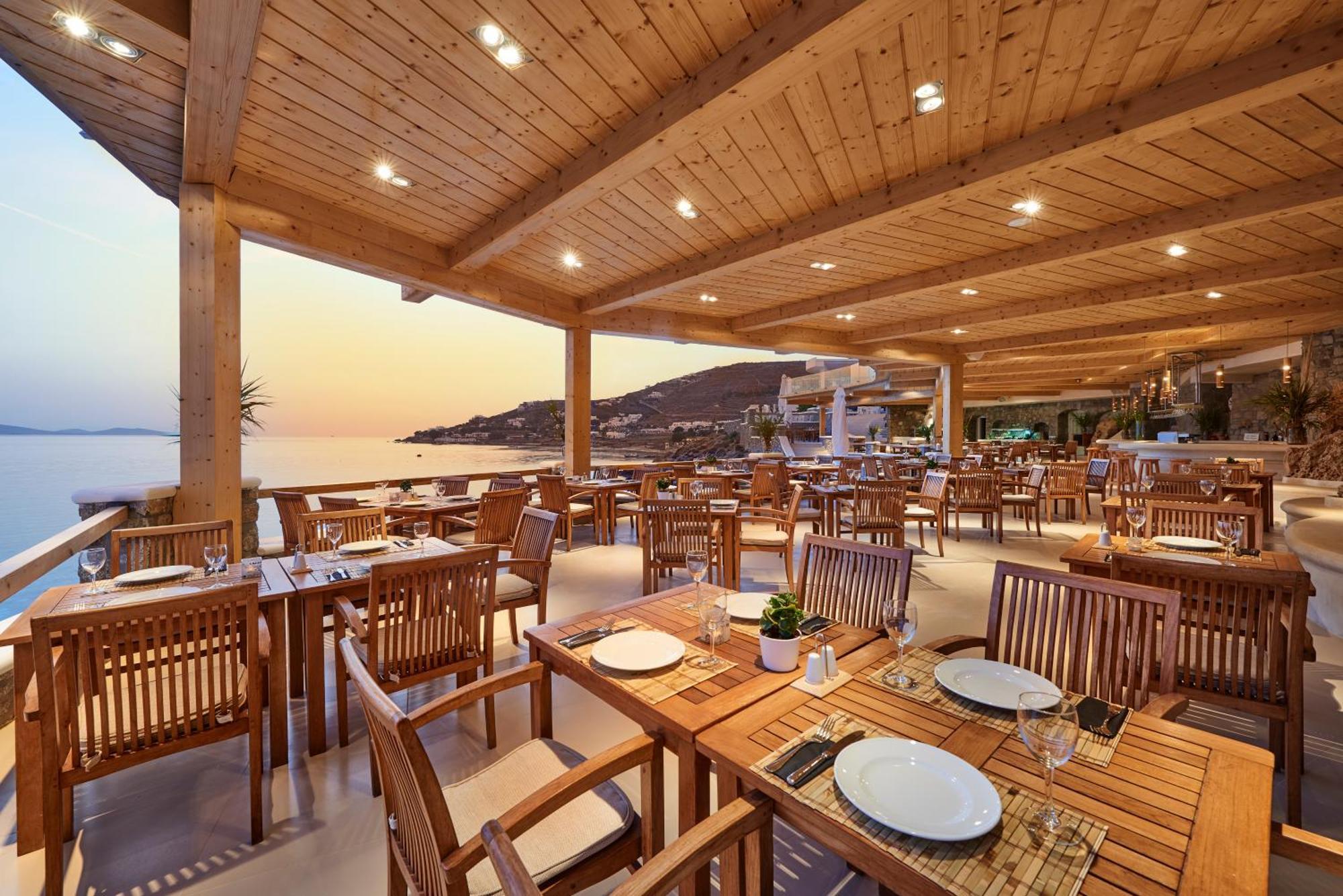 Saint John Hotel Villas&Spa Agios Ioannis Diakoftis Esterno foto Restaurant in Mykonos