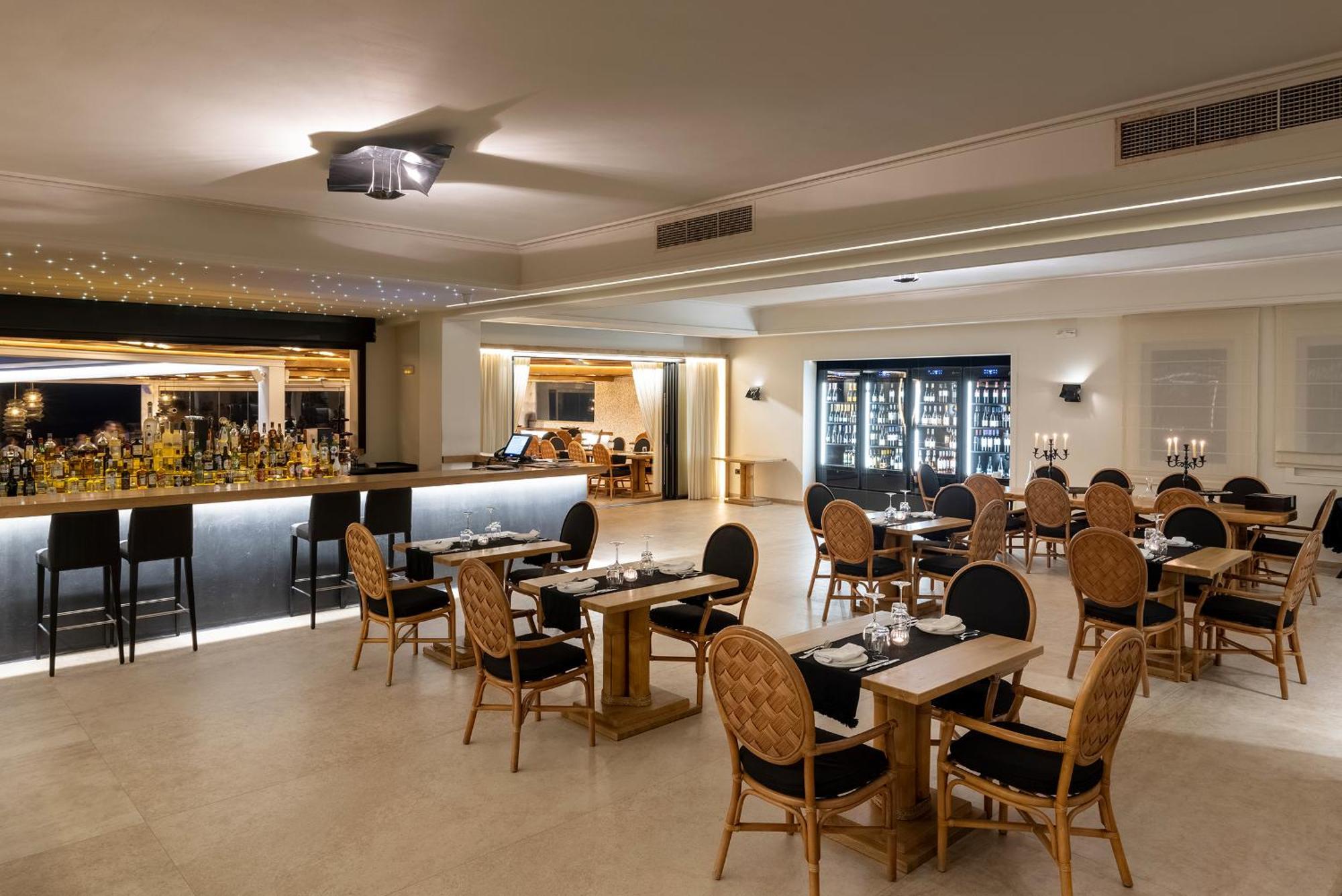 Saint John Hotel Villas&Spa Agios Ioannis Diakoftis Esterno foto The restaurant