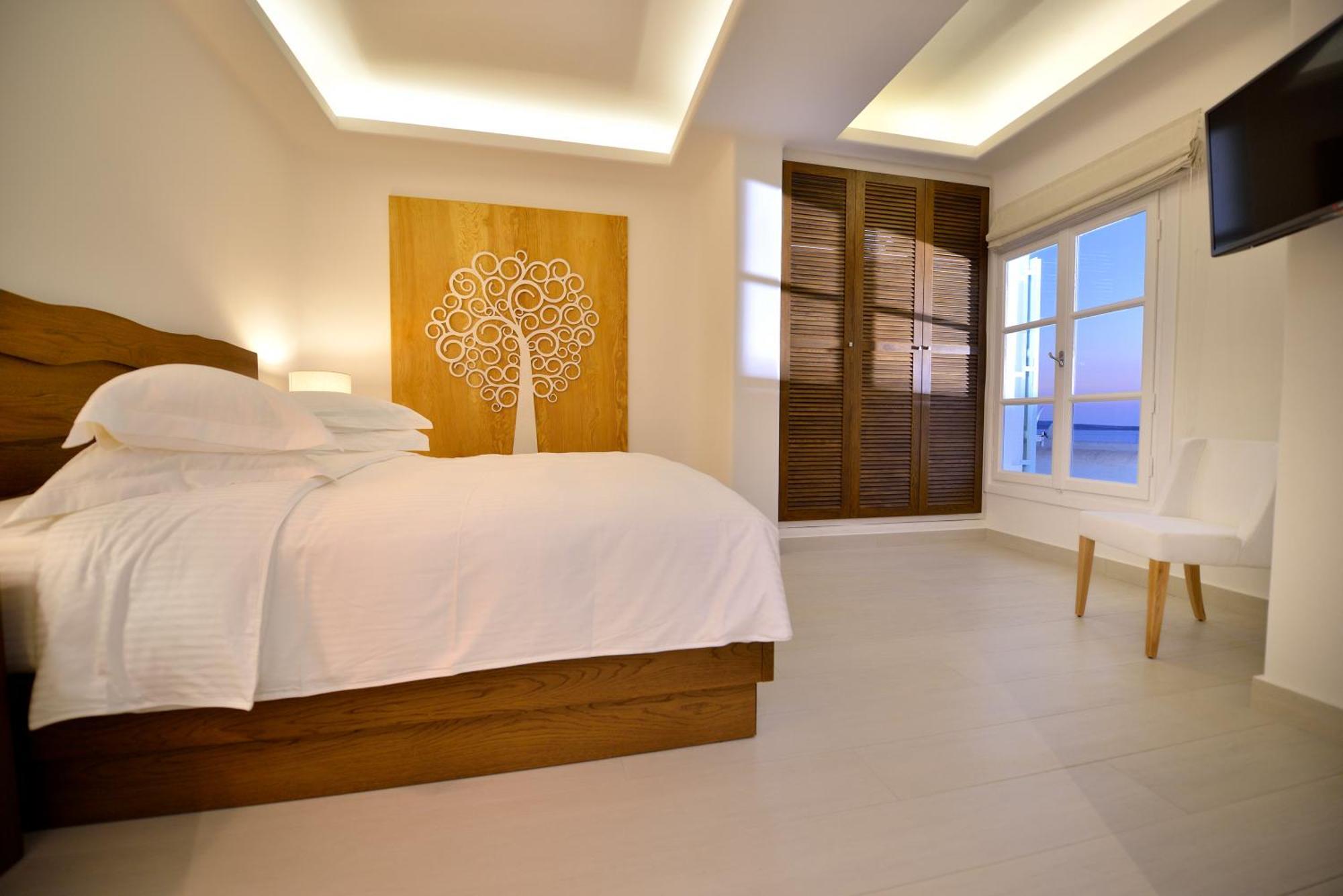 Saint John Hotel Villas&Spa Agios Ioannis Diakoftis Esterno foto A bedroom at the hotel